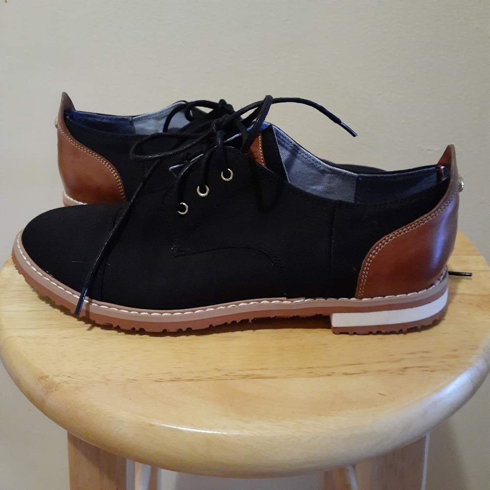 Tommy Hilfiger Oxford 6.5